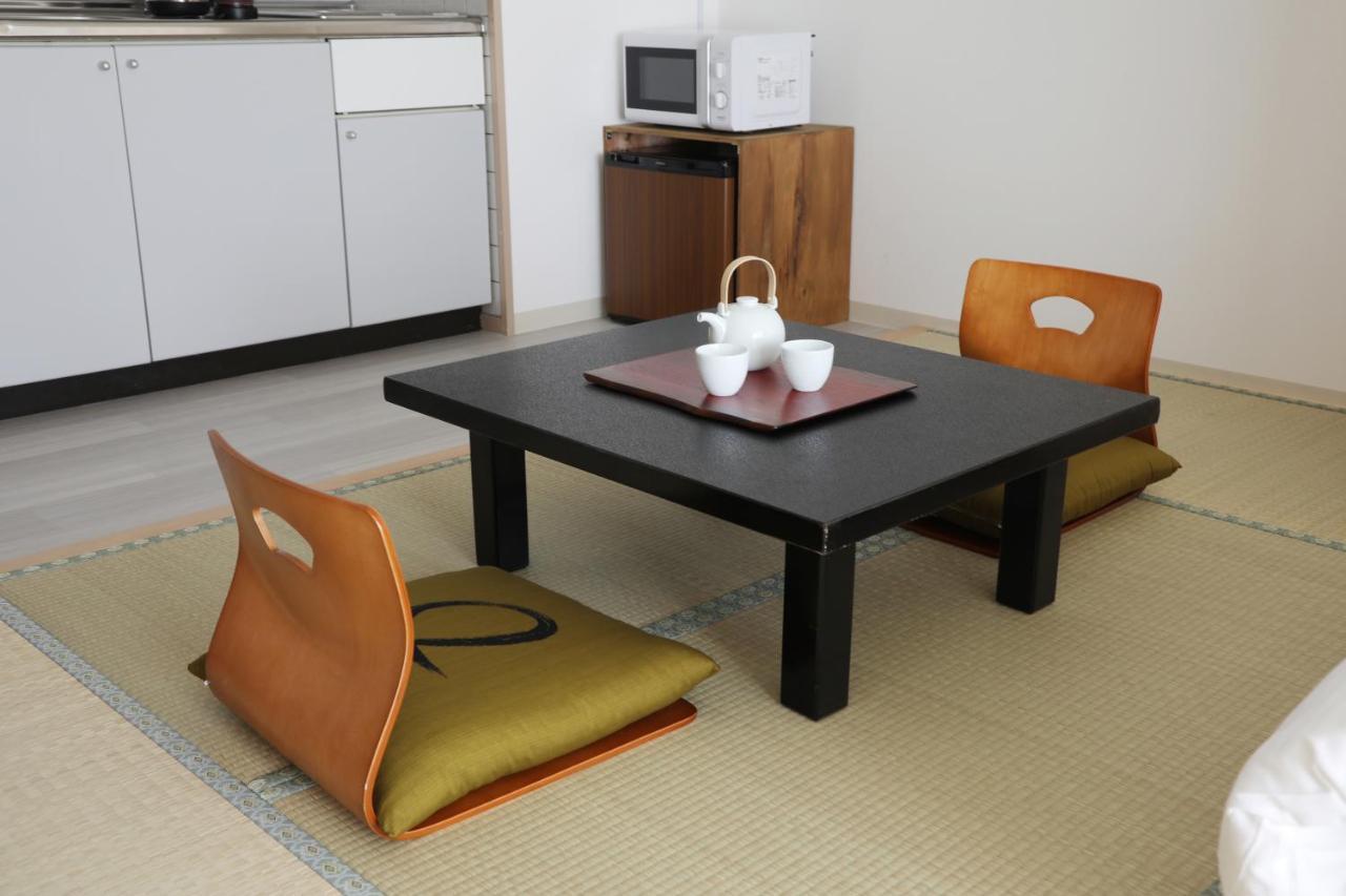 Aparthotel Kiro Station 2*